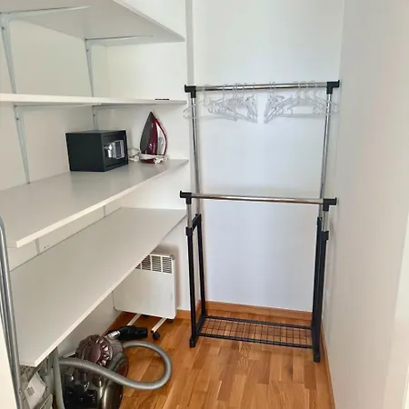 Hera With Private Garage *